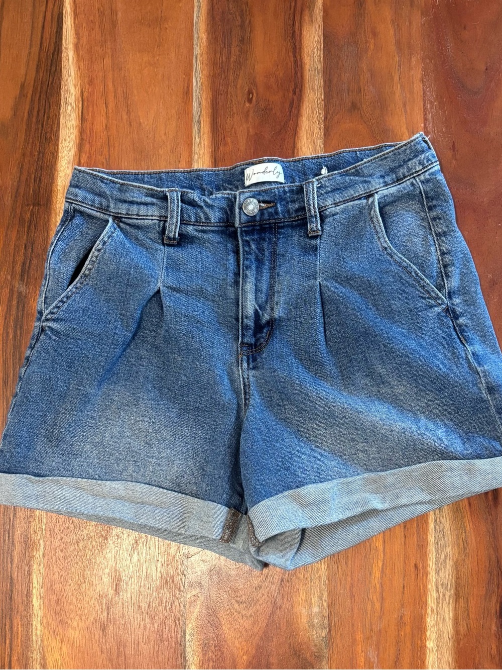 Wonderly Mid-Blue Pleated Denim Cuffed Shorts